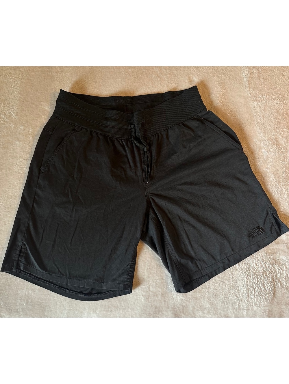 The North Face Women's Aphrodite Motion Bermuda Shorts – Size S/P (8" Inseam)